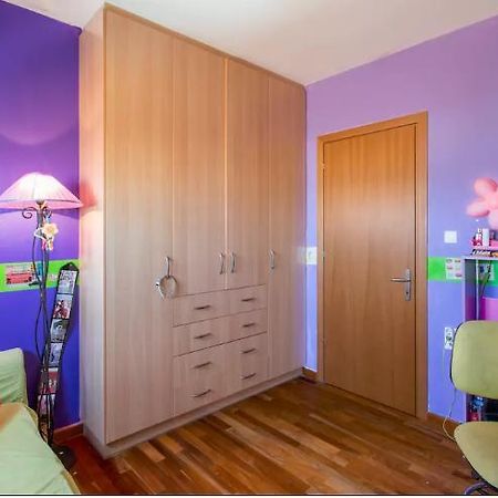 Apartment By The Airport Koropíon Exteriér fotografie