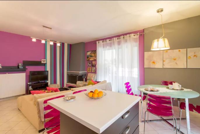 Apartment By The Airport Koropíon Exteriér fotografie